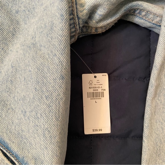 Oversized Cropped Light Wash Rigid Denim Jean Jacket NWT Size Large - Picture 5 of 5